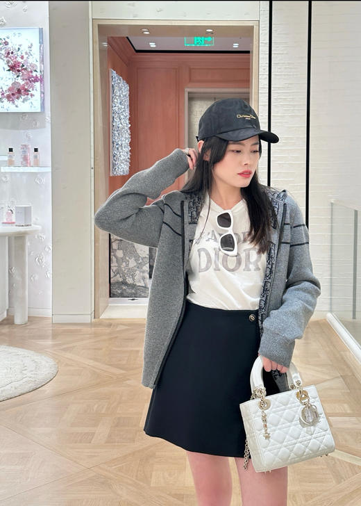 迪奥 25年 新款  双面羊绒连帽外套(KX*MM) 商品图2