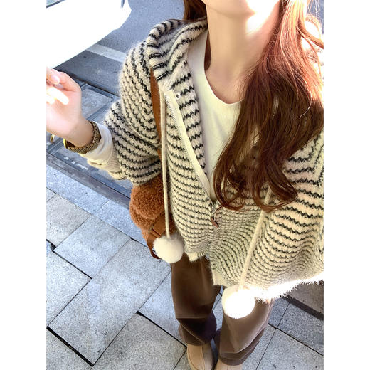 <曾小咸推荐> 2.5 现货秒杀 ！微信超特价！条纹连帽毛衣外套 日常209.99 立减120 秒杀89.99！！ 商品图4