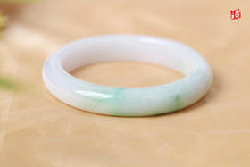 天然翡翠手镯 圈口：57mm