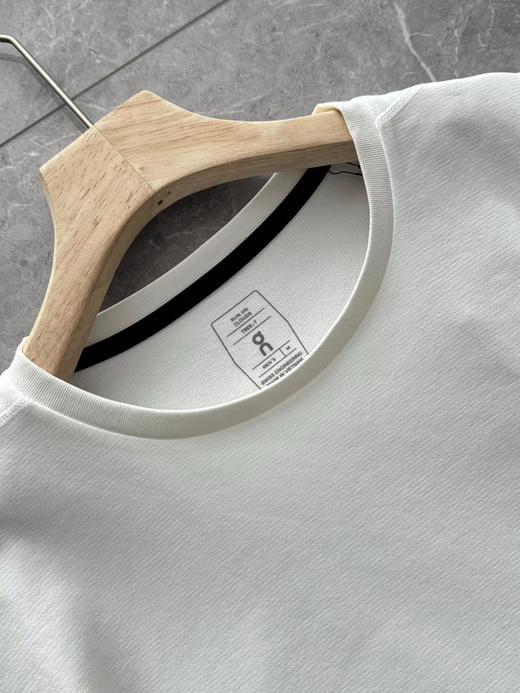 D110912男士背后超大印花标识磨毛长袖底层保暖tee 商品图12