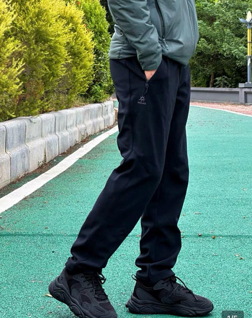 119-2 男士福利 小太阳 KLS 加绒保暖 立体剪裁 抗风挡雨 冲锋裤 男士休闲裤 偏大 已断码‼️ 商品图1