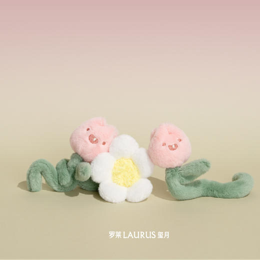 罗莱玺月-手捧花毛绒玩具 商品图2