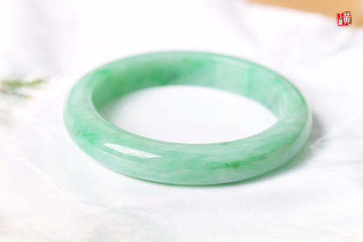 天然翡翠手镯 圈口：59.7mm 商品图4