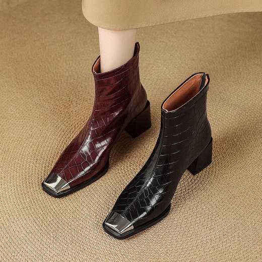 【预售5天】气质百搭金属方头短靴女新款通勤粗跟后拉链时装靴SLLK&sl-7981 商品图0