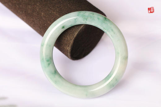 天然翡翠手镯 圈口：55mm 商品图4