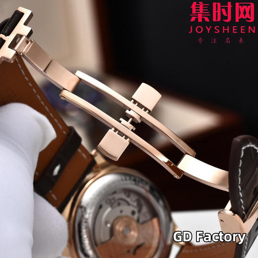 【新款大号40mm】浪琴名匠3点历系列 男士腕表
机芯：进口西铁城 商品图7