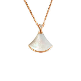 【95新】BVLGARI宝格丽350581DIVAS’DREAM系列 18K玫瑰金单钻小号白贝母扇子项链女士251025NJS12现售价：9200