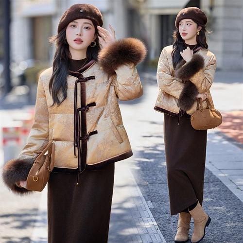 圆领提花料新中式，真狐狸毛袖短款女式羽绒服HR-SYY2693 商品图0