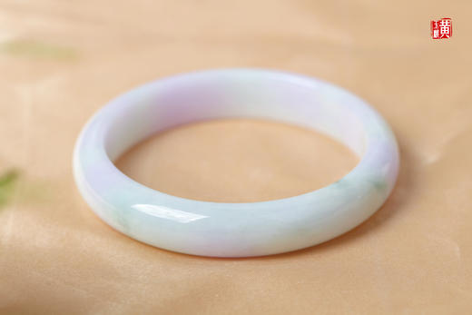 天然翡翠春带彩手镯 圈口：60mm 商品图4