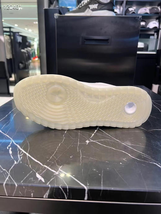 韩单PXG 可汗联名款新款高尔夫休闲男皮鞋，鞋底带钉防滑，材料：头层牛皮，所有材料客供订制，
黑色。白色
码数:40-41-42-43-44 商品图12