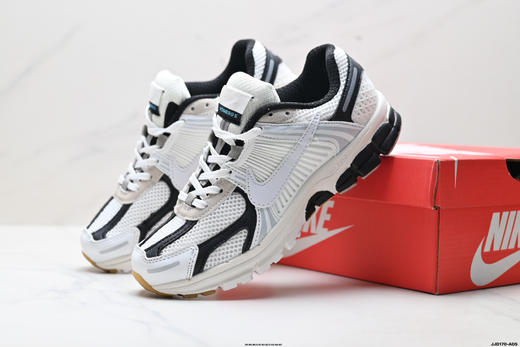 耐克Nike Zoom Vomero 5复古休闲运动慢跑鞋FN7649-110男鞋 商品图7