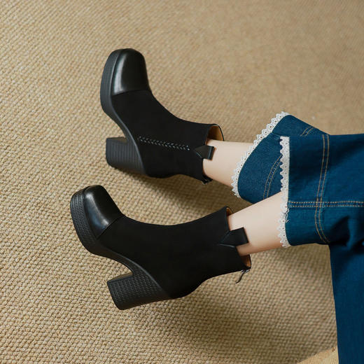 【预售5天】超高跟粗跟厚底防水台短靴女后拉链秋冬新款加绒马丁靴ZMXY&ZM61007 商品图4