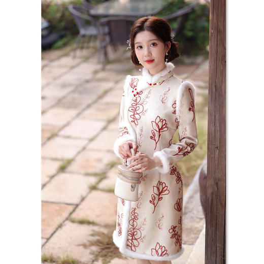 时尚改良年轻少女款，提花加绒加厚日常旗袍GX-13513 商品图2