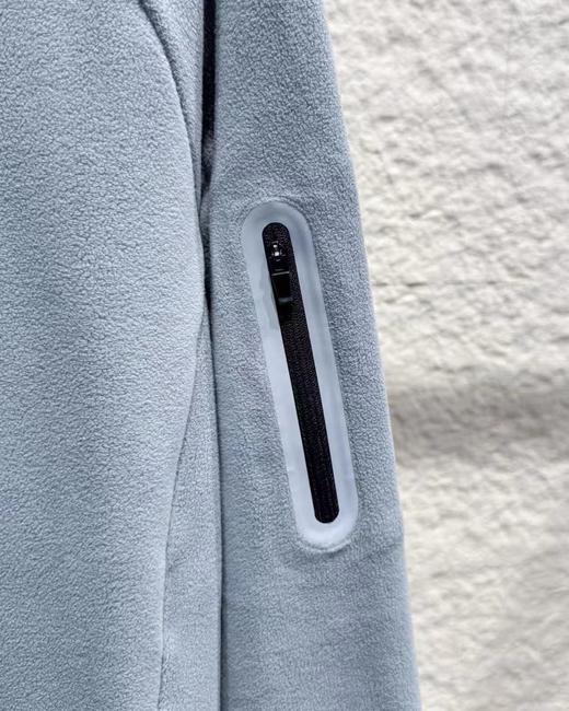 D110923秋冬新款轻户外可蓄热半拉链奥粒绒抓绒衣 商品图9