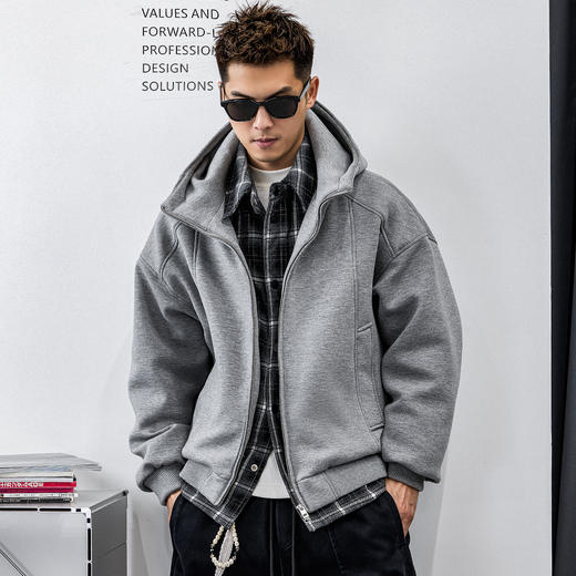 徐太浪【缉明线 高级感】连帽夹克男秋冬款大码男装青年防风外套 商品图0