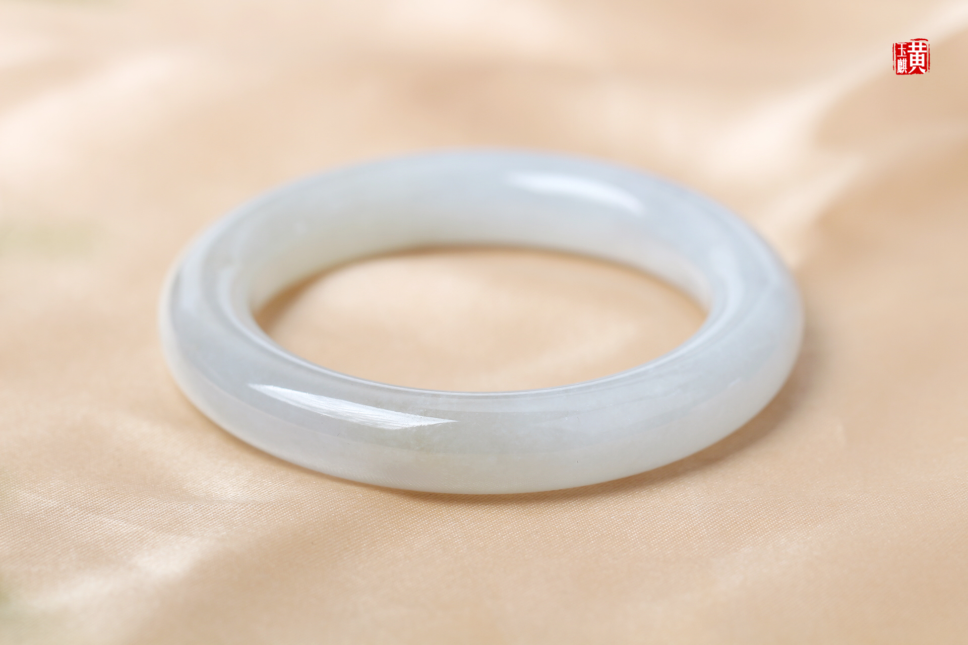 天然翡翠手镯 圈口：53mm