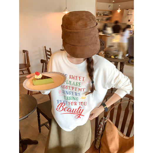 <曾小咸推荐> 现货秒杀！微信超特价！字母打底衫 日常129.99 立减50 秒杀79.99！！绿色半身长裙 秒杀79.99！ 商品图2