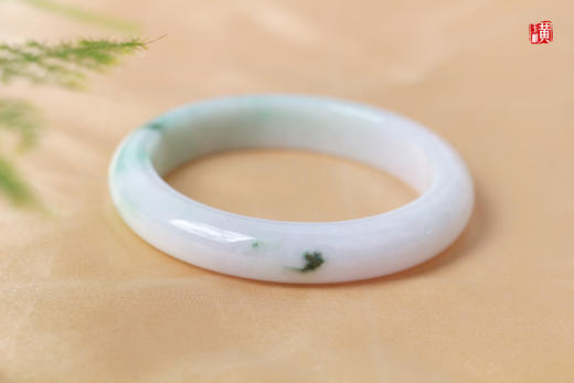 天然翡翠手镯 圈口：57mm 商品图4