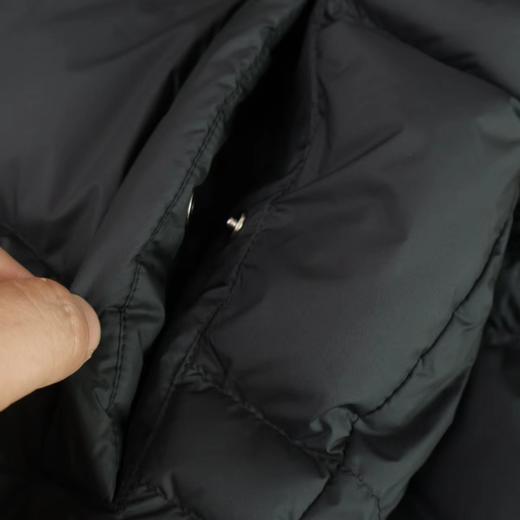 D110937锁温黑科技防风连帽设计廓形羽绒服 商品图8