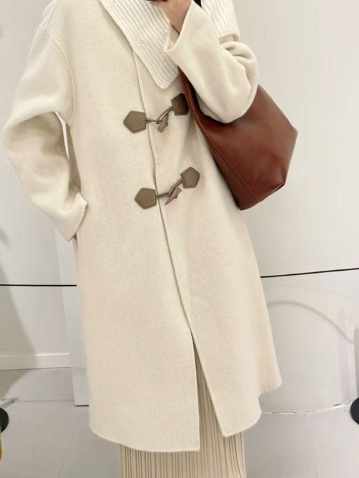 【轻奢双面尼】2508（100%澳洲超细羊毛）韩系牛角扣圆领双面尼大衣（无配饰围巾）-喜出 商品图3