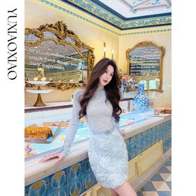 余潇潇【玫瑰往事】气质蕾丝拼接立体花朵修身连衣裙&泡泡袖上衣