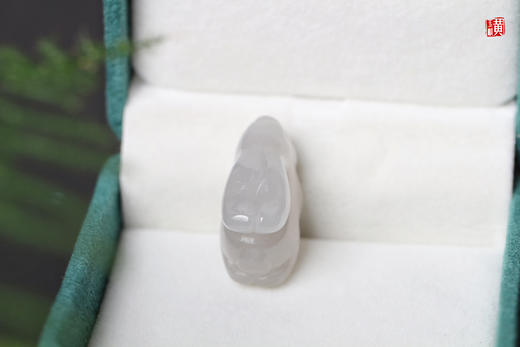 和田烟青玉【玉兔】吊坠 商品图4