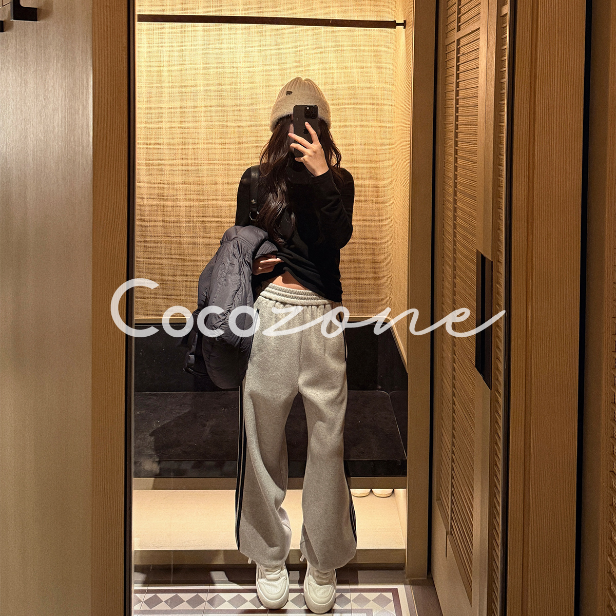 COCO ZONE 刘 一一 “珊瑚绒校服裤”侧边条纹柔软休闲裤 CD2A2908