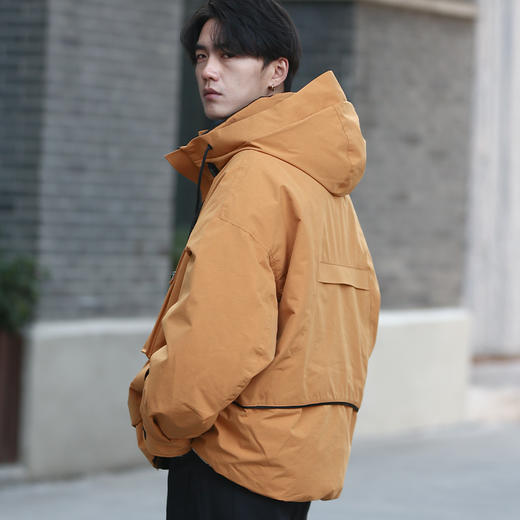 DRONKOO 2025 连帽前左立体袋盖后活页织带户外风短款厚羽绒服 商品图3