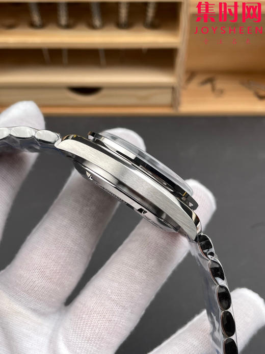 N1欧米茄超霸计时系列 超霸月球表 第四代超霸 熊猫超霸 定制透底Cal.3861手动上链机械机芯 男士腕表 表径42mm 商品图5