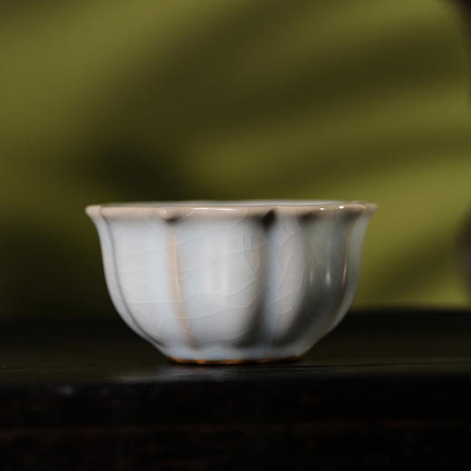 问鼎汝瓷复刻款月白宝相杯 商品图0