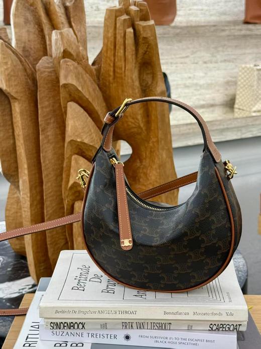 CELINE赛琳 LULU标志印花 牛皮革 手提包 女款 黄褐色（LZ*MM） 商品图0