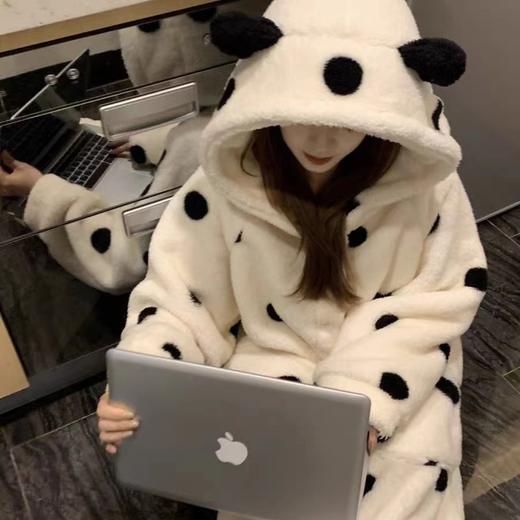 雀说 波点睡袍睡衣女秋冬新款法兰绒家居服珊瑚绒加厚长款甜美公主套装ALW 24007-1 商品图3
