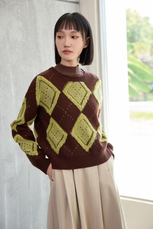 SIA SAYLOR 个性设计撞色菱格休闲毛衣 21127 商品图2