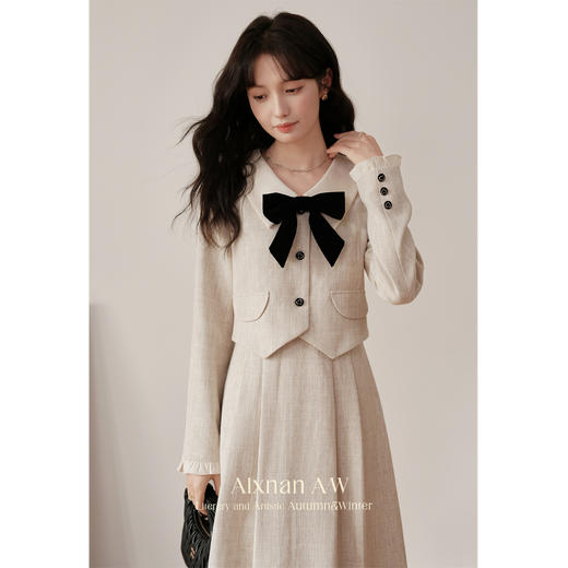 鹿向南「月光舒曼」法式假两件小香风连衣裙2025女秋冬新款A字裙 商品图1