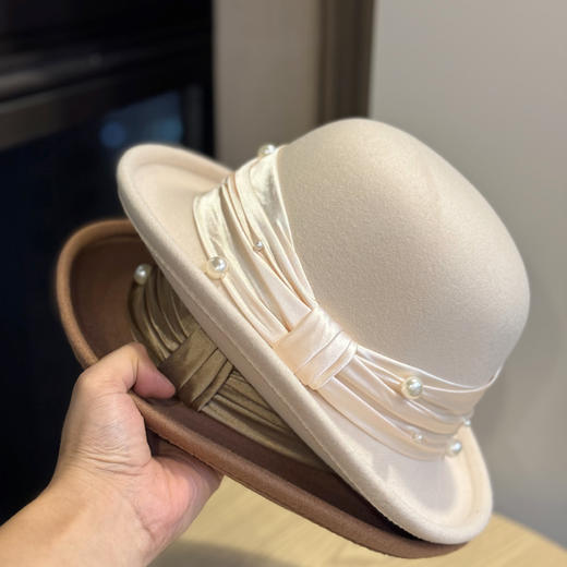 丁摩 新款卷边，珍珠礼帽盆帽复古赫本风小沿渔夫帽高档名媛毛呢帽5ZF-11102 商品图1