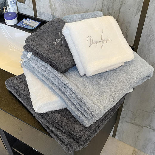 官网一套590+ ST家100%棉亲肤毛圈毛巾浴巾  手写体刺绣 专属设计感 吸水沙滩巾洗脸巾 商品图4