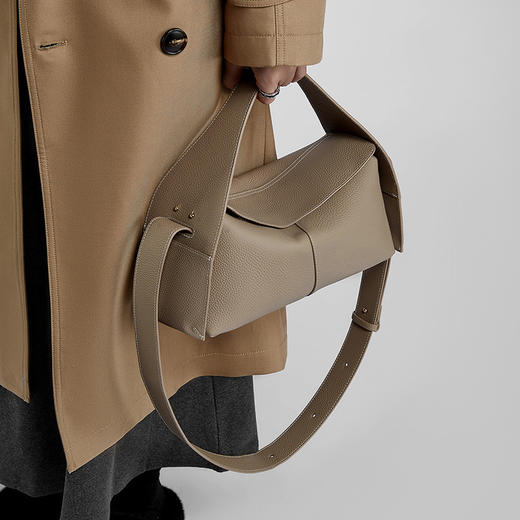 头层牛皮可拆手提斜跨挂耳系列，屋檐包单肩斜挎真皮女包包QSL-2805 商品图0