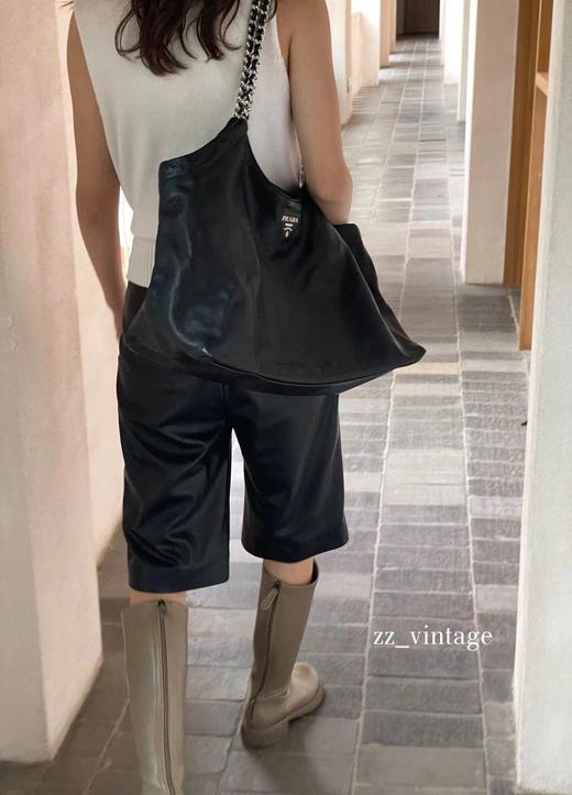 普拉达  秋冬王炸包包，黑银大托特谁见谁爱！ （ZB*PLD） 商品图7