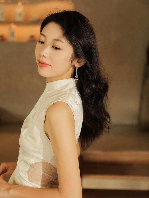 Retro Chic意大利复古时尚首饰 小苍兰耳环 商品图3