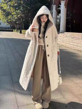 【冬季系列】环保水貂（连帽款）重工麻花连帽外套大衣-喜出