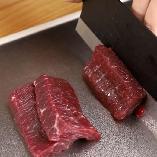 疯抢中！！【“纯钛”双面菜板】一板双面 生熟分切 食品级PP面+纯钛面 加厚耐砍 悬空设计不贴台面 干净卫生 守护全家健康 商品图9