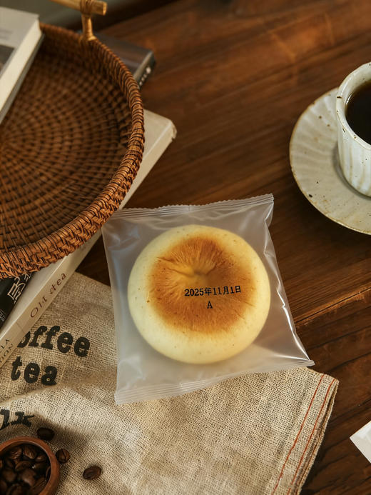 【麦尔康·全麦豆乳夹心面包】✅1个热量135kcal≈1个苹果   ✅蛋白质含量≈1瓶170ml的纯牛奶   ✅0蔗糖，0反式脂肪、使用赤藓糖醇代糖-PSX 商品图4