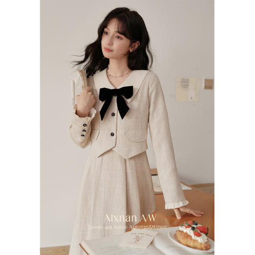 鹿向南「月光舒曼」法式假两件小香风连衣裙2025女秋冬新款A字裙 商品图2