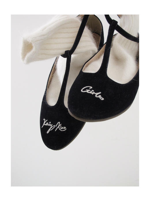 Kaiy Xiao 魔法学院系列  KAIYXIAO GIRL T字刺绣玛丽珍 商品图3