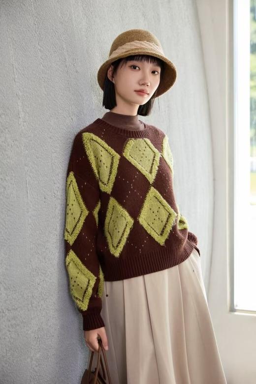 SIA SAYLOR 个性设计撞色菱格休闲毛衣 21127 商品图0