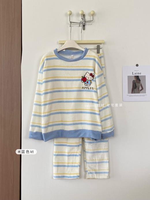 🎬#【法兰绒软绒宅宅套装】🌈快来查收你的冬日保命单品 ❣️自带慵懒可爱感的家居服 🌱面料and版型绝了、ju好穿！！ 这套睡衣给予我对于冬天的亿点点期待 商品图6