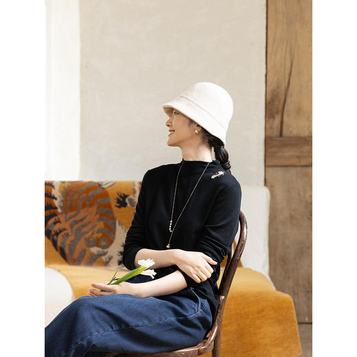 牧衣游原创 手工刺绣佰分佰羊毛T恤软糯简约打底百搭上衣 云舒外 商品图1