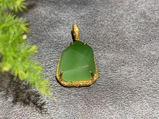 【御珠宫坊】新疆黑羊洞金镶碧玉吊坠 商品图6