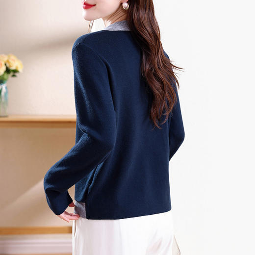 KQL C22N6189拼接假两件时尚气质翻领针织衫 商品图3