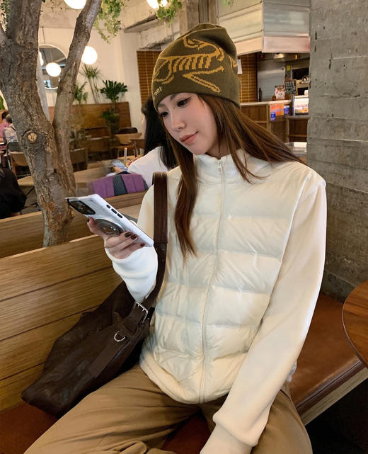 老米优品🎈3-5天《 新国标90白鸭绒 ☀ 摇粒绒拼接小轻绒保暖羽绒外套》柔暖亲肤，防风暖护，炒好穿搭的羽绒服~WT251110A 商品图0